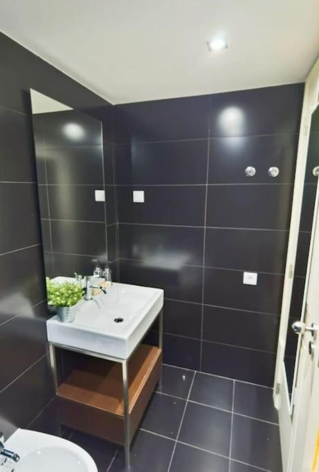 Exuberante Refugio No Centro De Lisboa Apartment Екстериор снимка